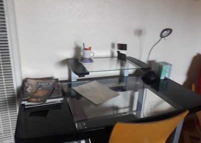 The Roxbuy 6 Desk